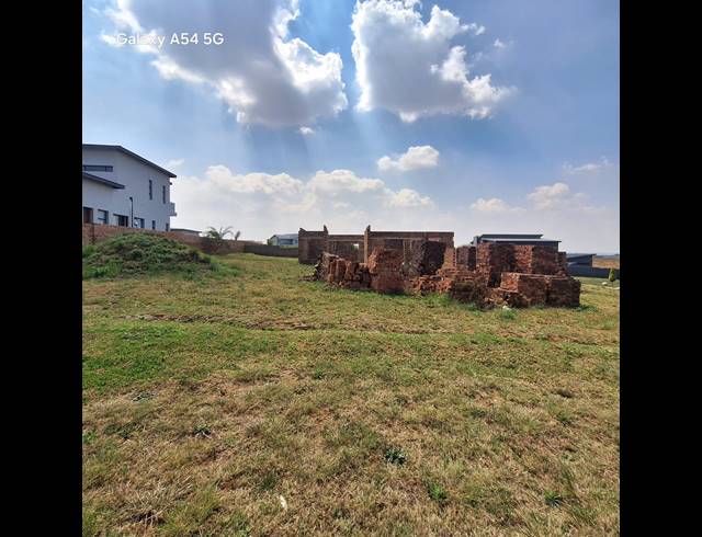 5 BEDROOM HOUSE FOR SALE IN BERG EN DAL